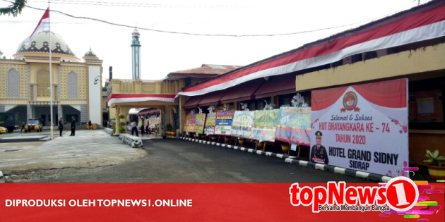 Hari Bhayangkara  ke  74  Polres Sidrap Banjir  Karangan   Hari Bhayangkara  ke  74  Polres Sidrap Banjir  Karangan