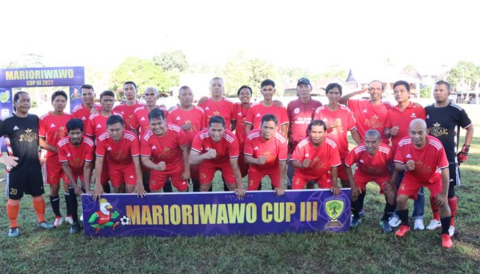 Kapolres AKBP Erwin Syah Perkuat Tim Sidrap Timur di Turnamen Sepakbola Marioriwawo Cup III