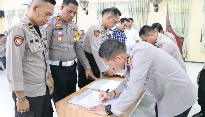 Kapolres Sidrap Tandatangani Pakta Integritas Tahun Anggaran 2023