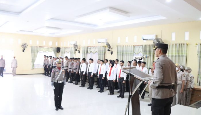Kapolres Sidrap Pimpin Upacara Kenaikan Pangkat Pengabdian Personil dan Kenaikan Pangkat ASN