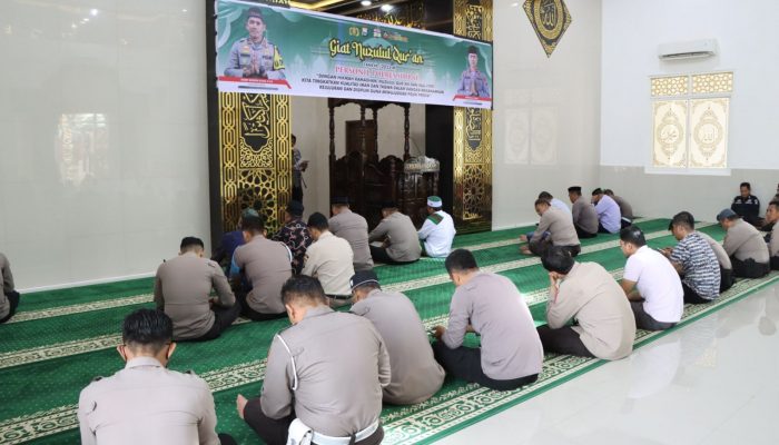 Polres Sidrap Peringati Nuzulul Qur’an, AKBP Erwin Syah: Mari Jadikan Al-Qur’an Sebagai Pedoman dan Petunjuk