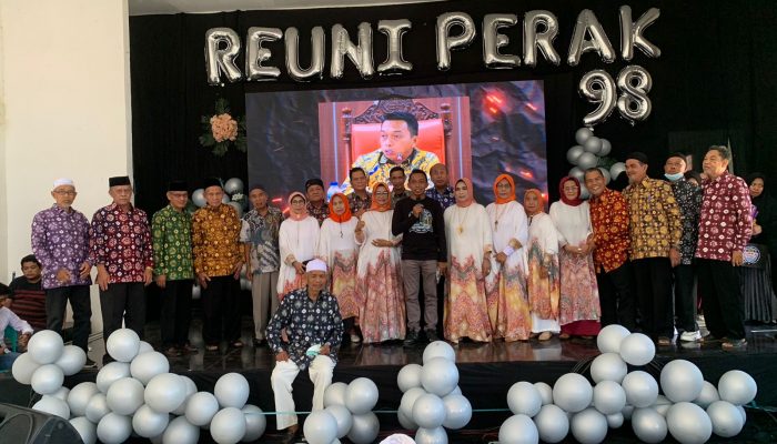 Syaharuddin Alrif Terima Kasih ke Guru-guru SMAN 2 Sidrap Lahirkan Pemimpin