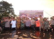 Peduli Lingkungan, Kodim 1405 pare-pare Bersama Forkopimda Barru Tanam Pohon Mangrove Secara Nasional