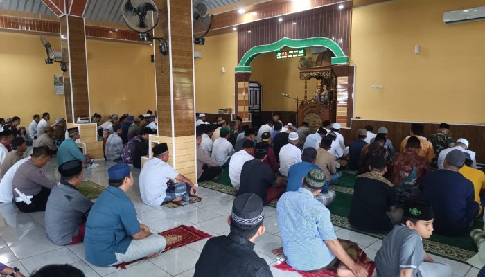 Safari Jum’at, Kapolres Sidrap Himbau Masyarakat Batu Lappa Jaga Kamtibmas Jelang Hingga Pasca Pemilu 2024