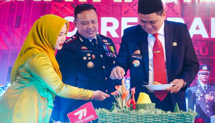 Bupati Hadiri HUT dan Syukuran Bhayangkara Ke-77