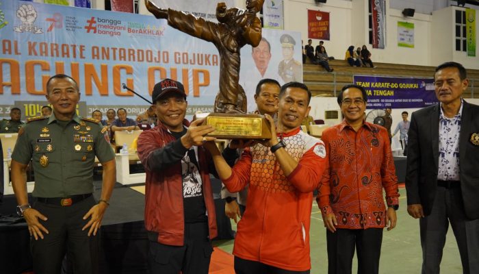 Kajati Sulsel Tutup Kejuaraan Nasional Karate Antardojo Gojukai “Jaksa Agung Cup 1 2023”