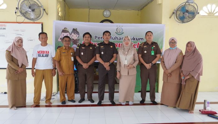 Jaksa Kejari Sidrap Masuk ke SMPN 4 Panca Rijang