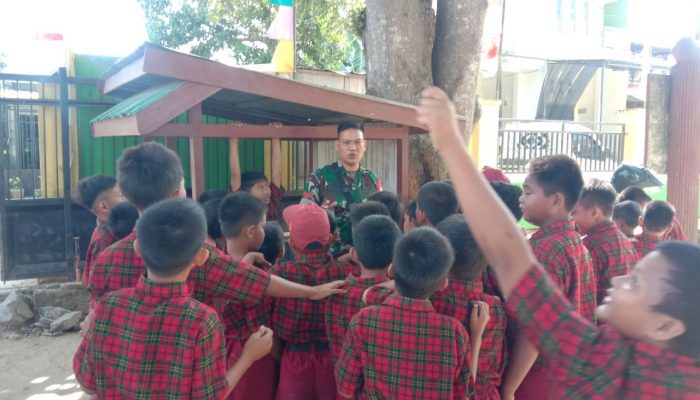 Koptu Daniel Rerung Komsos di SDN 4 Rappang Sidrap, Tingkatkan Kedisiplinan