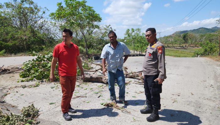 Jalur Dua SKPD Sempat Diblokir Warga, Gegara Sering Ditempati Buang Sampah