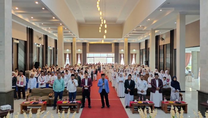 Annur Jakarta Carter Pesawat, Terbangkan 307 Jamaah Umroh Asal Garut