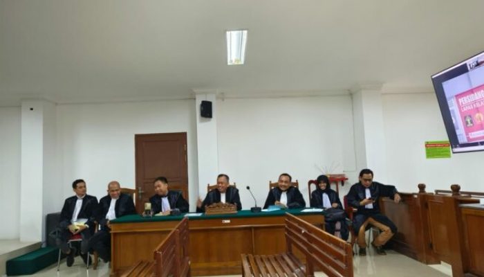 Pengadilan Tipikor Makassar Sidang Pembacaan Duplik Terdakwa HYL Cs