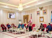 Disambut Secara Adat, Pj Gubernur Bahtiar Minta Dukungan Pemda dan Masyarakat Bone Jalankan Tugas