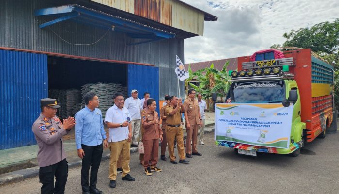 Bulog Sidrap Kembali Salurkan Bantuan Pangan ke 19 Ribu KPM 
