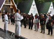 Tanamkan Jiwa kedisiplinan, Pj. Gubernur Sulbar Prof Zudan Latih ASN Karate