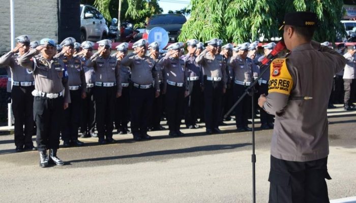 Pelepasan Perdana Pendistribusian Logistik Pemilu 2024 di Kabupaten Bone