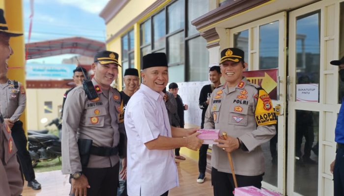 TPS 21 Pangkajene Sidrap Dilengkapi Mesin Pendingin, Layar Infocus, dan Wajib Pilih Dapat Kue Kotak