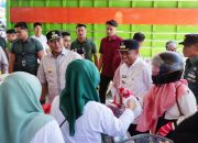 Didampingi Pj Bupati Bone, Pj Gubernur Sulsel Tinjau Gerakan Pangan Murah