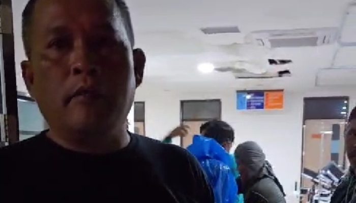 Kasat Lantas Polres Sidrap Sigap Evakuasi Korban Tertimpa Pohon di Bojoe Barru Saat Melintas