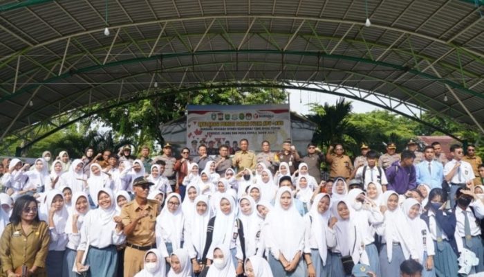 Akbar Ali Pimpin Upacara Deklarasi Pemilu Damai Putih Abu-Abu