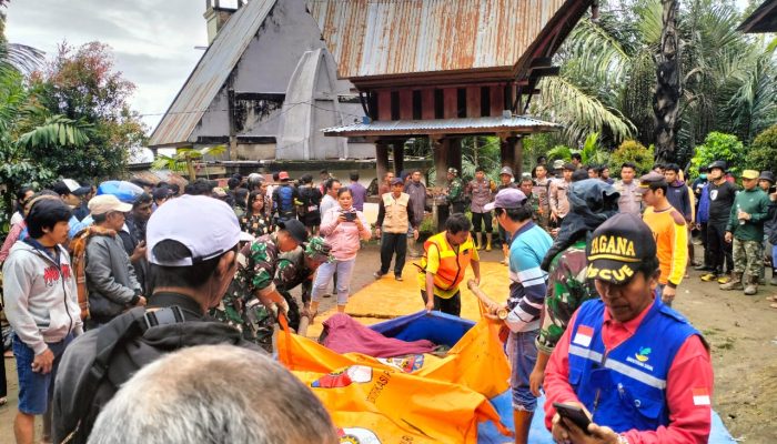 Berikut 18 Meninggal Tertimbun Longsor di Toraja, Pj Gubernur: Gerakkan Semua Potensi Bantuan dan Evakuasi