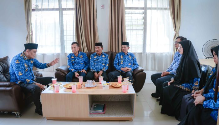 Jalin Sinegritas Bersama, Bupati Barru Silaturahmi di Kantor Dinas PUTR Perkim dan Dinas Sosial 