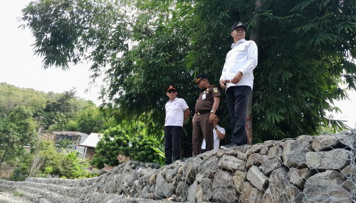 Proyek Rp2,6 Miliar Ditinjau Pj Bupati dan Kajari Enrekang