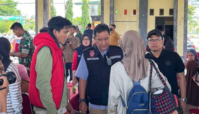 Helikopter Pembawa Bantuan Berhasil Mendarat di Latimojong Luwu, 8 Warga Ikut Dievakuasi