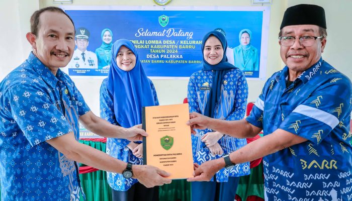 Lokus ke – 4 Lomba Desa dan Kelurahan, Dokter Ulfah Bersama Tim Tinjau Kecamatan Barru