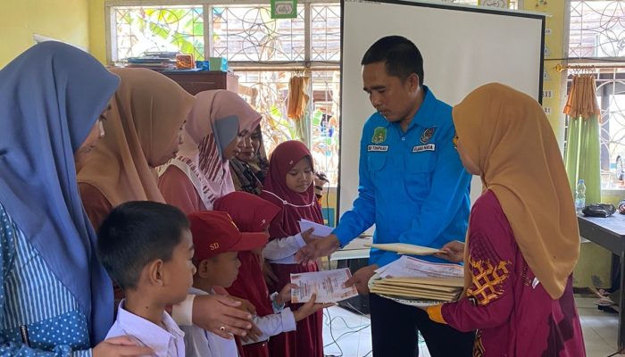 Kepala Desa Rijang Panua Hadiri Kegiatan Penamatan dan Pelepasan Siswa UPT SDN 1 Rijang Panua