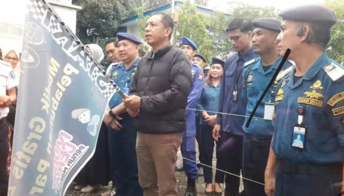 Pj Wali Kota Parepare Lepas Arus Balik Tujuan Kalimantan