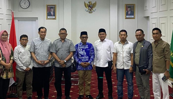 DPRD Sidrap Temui Kakanwil Kemenag Sulsel, Ingatkan Warga Tak Berhaji Pakai Visa Ziarah