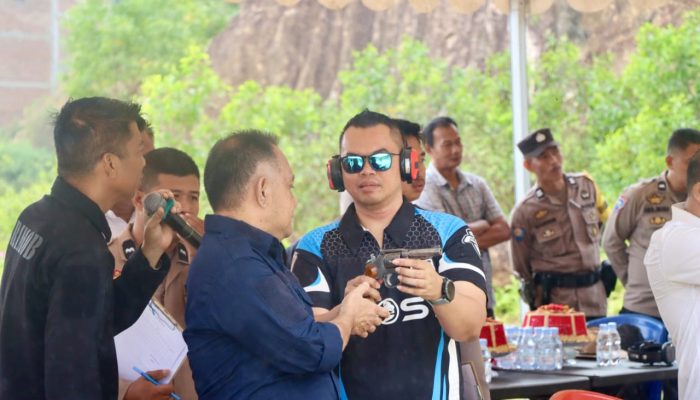 Asah Kemampuan, Personil Polres Sidrap Gelar Ujian Menembak