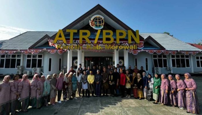 H Muhammad Naim Memimpin Upacara HUT RI ke-79 di Kantor BPN Morowali
