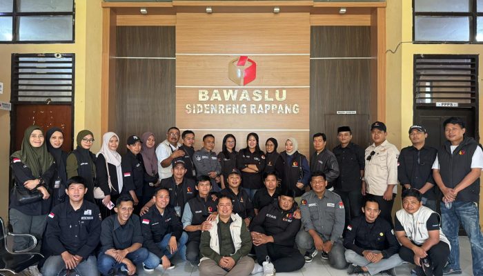 Bawaslu Sidrap Ajak Masyarakat Ikut Awasi Pilkada, Jika Ada Temuan Laporkan