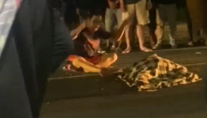 Seorang Ayah di Sidrap Histeris, Anak Perempuannya Tewas Terlindas Bus