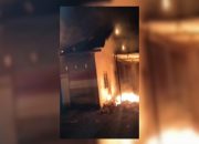 Kantor Desa Maroneng Terbakar, Usai di Rusak Orang Tak Dikenal
