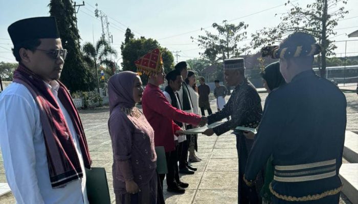 Kepala BPN Moroawali Serahkan SK Pengangkatan Pejabat Korsub 