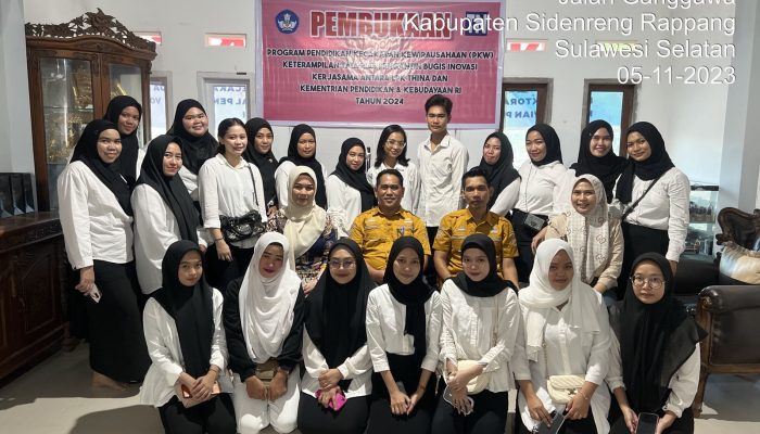 LKP Thina Latih Warga Tata Rias Pengantin dan Berikan Bantuan Perintis Usaha