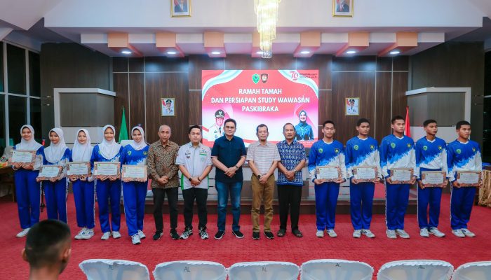 Bupati Gelar Ramah Tamah Dengan Paskibraka 2024