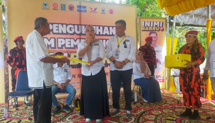 Paslon Andi Ina dan Abustan Kukuhkan Tim Pemenangan INIMI Se-Kabupaten Barru