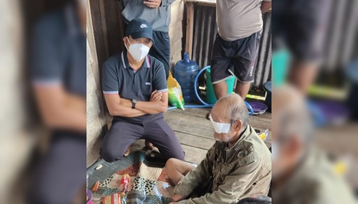 Peduli Sesama, Zulkifli Zain Bantu Pria Penderita Kanker Stadium Akhir di Pinrang