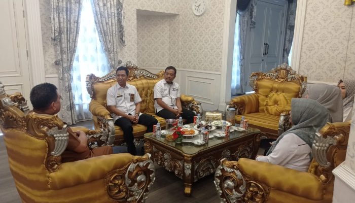 Kepala Pertanahan Sidrap Jalin Silaturahmi dengan Pj Bupati di Rumah Jabatan