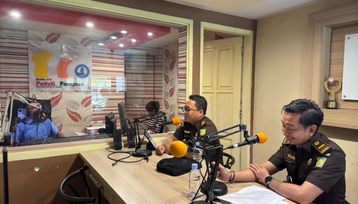Kejari Sidrap Gelar Talkshow “Jaksa Menyapa” Bahas Peran Kejaksaan dalam Pilkada Damai 2024