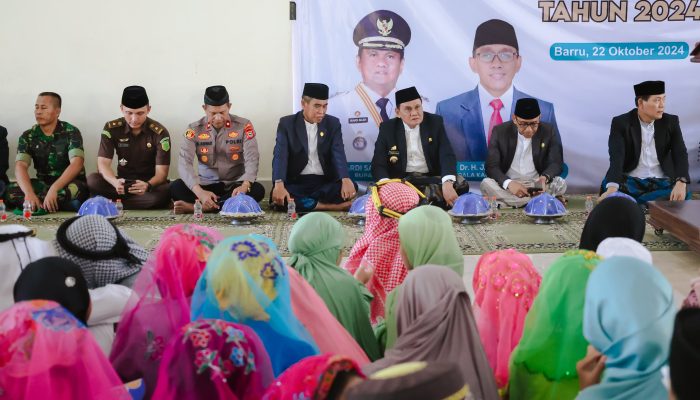 Bupati Barru Hadiri Wisuda Santri di Masjid Agung Nurul Iman, Ajak Santri Dalami Al-Qur’an
