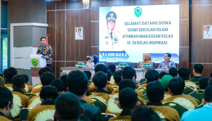 Bupati Barru Berikan Motivasi Inspiratif untuk Siswa SMP Islam Athirah Makassar