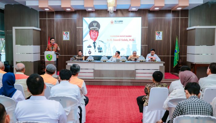 Bupati Barru Hadiri Pelantikan DPC IKA UNM di Baruga Singkeru Ada’e