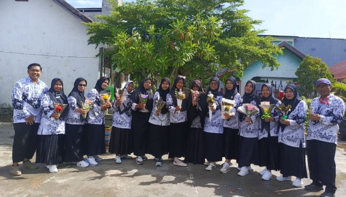 SD Negeri 28 Pinrang Meriahkan Hari Guru Nasional 2024: Guru Hebat, Indonesia Kuat