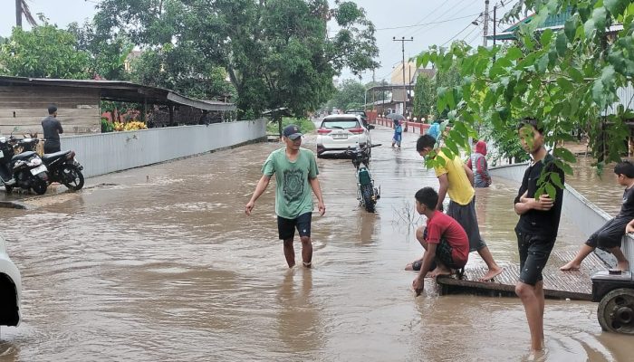Curah Hujan Tinggi, Banjir Rendam Sejumlah Wilayah di Sidrap