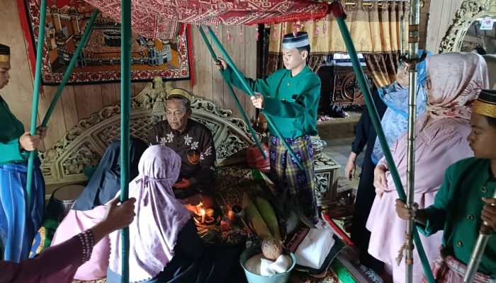 Akhirnya! Pengganti Definitif Andi Faisal Sapada Raja Sidenreng XXV dikukuhkan oleh Pemangku Adat