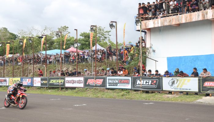 Polres Sidrap Pengamanan Event Balap Motor Sulawesi Cup Race
